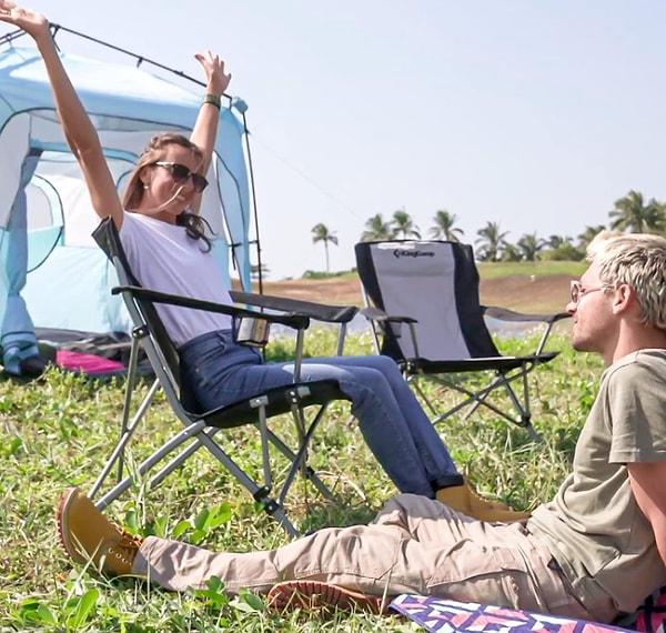 8. KingCamp markasının kamp sandalyesi, balıkçılık koltuğu olarak da kullanılabilecek katlanır bir tasarıma sahiptir.