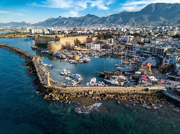 7. Girne Limanı