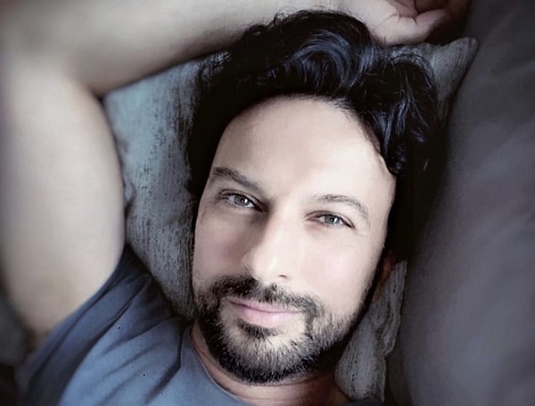 Как сейчас выглядит таркан фото турецкий певец Hodri Meydan! Mega Star Tarkan'ın En Çok Dinlenen Şarkısını Bulabilecek misin?