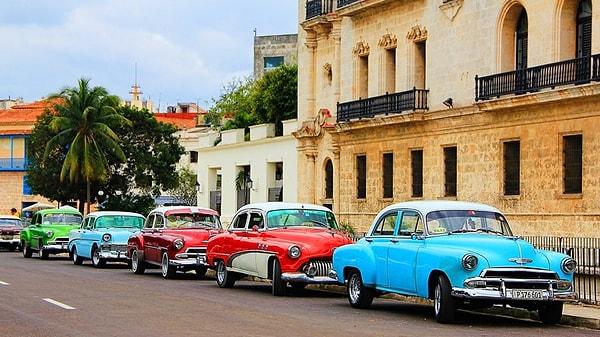 1. Küba'nın resmi dili hangisidir?