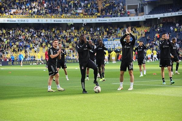 Sezon başından bu yana beklentilerin çok uzağında kalan Beşiktaş için derbi heyecanı sona erdi. Serdar Topraktepe yönetimindeki siyah-beyazlılar, bu yıl ligde çıktığı tüm büyük maçlarda galibiyet sevinci yaşayamadı.