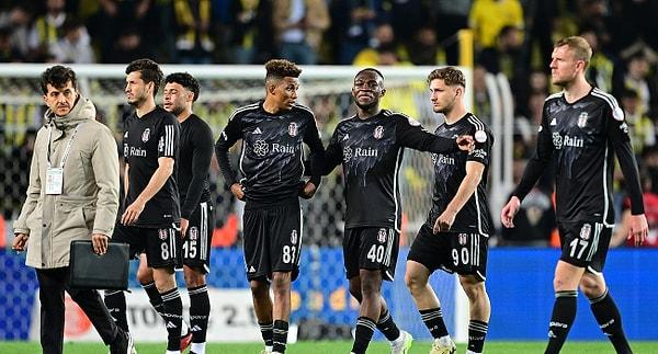 Kadıköy'e puansız veda eden Beşiktaş, 51 puanda kalarak 5. sıraya geriledi ve  Avrupa'ya gitme şansını da zora soktu. Siyah-beyazlılar, aynı zamanda bu yenilgiyle lig tarihinde en çok mağlubiyet aldığı sezonu yaşıyor. (13)