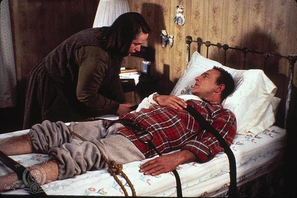 Viewers of 'Misery' remember the intense situation Paul faces in Annie's home, where he finds himself trapped with broken legs and a dislocated shoulder, as roads are impassable due to snow, and phone lines are down.