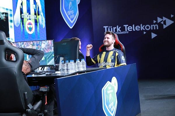 Türk Telekom eSüper Kupa müthiş bir finalle sahibini buldu.