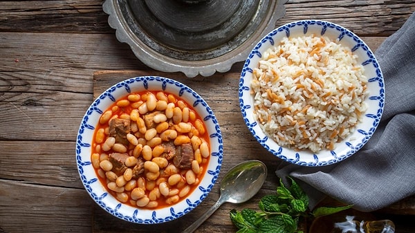 Kuru fasulye - pilav.