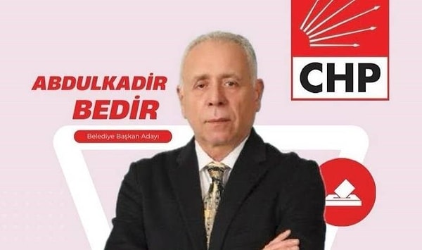 Edinilen bilgilere göre, 31 Mart Mahalli İdareler Seçimleri'nde CHP’nin Sur Belediye Başkan adayı olan ve merkez Kayapınar ilçesi Mezopotamya Mahallesi'nde bir sitede yalnız yaşayan Abdülkadir Bedir’den haber alamayan yakınları evine gitti.