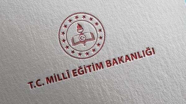 "Gerçek beka meselesi olan eğitimde müfredat değişikliği oldu bittiye getirilmemelidir. Müfredat çalışmasında yer almış kişi ve kurumlar, yapılan ihtiyaç analizleri, çalıştay sonuçları gibi bilgi ve belgelerin kamuoyuna açıklanması faydalı olacaktır. "