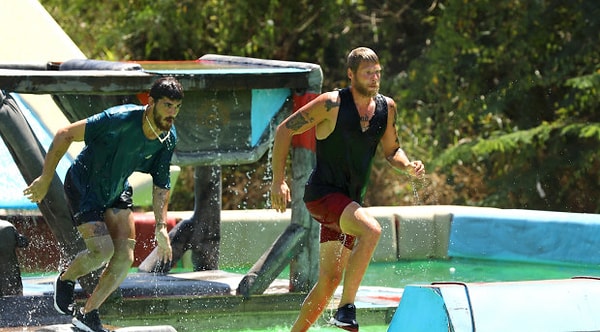 Survivor'da aylardır süren mücadelede büyük finale yaklaşık 1 buçuk ay kaldı.