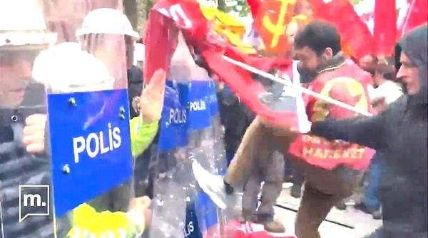 Polis, kendisine taş atan göstericilere biber gazı ve plastik mermiyle müdahale etti. İstanbul Barosu'nun aktardığı bilgiye göre müdahalelerde toplamda 205 kişi gözaltına alındı.