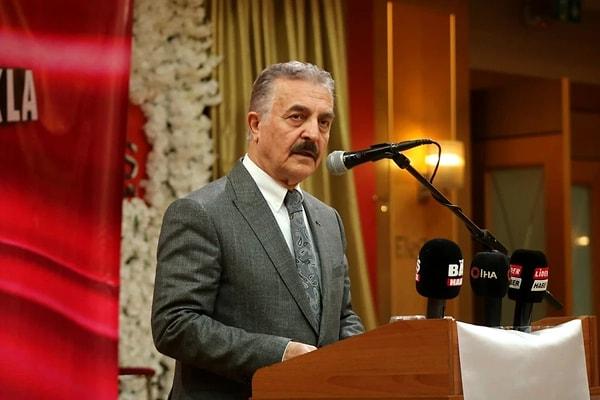 MHP Genel Sekreteri İsmet Büyükataman'dan Ümit Özdağ'a hakaret içeren bir yanıt geldi.
