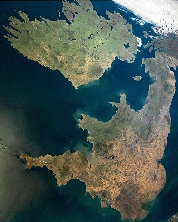 5. Uzaydan Birleşik Krallıklar ve İrlanda'nın görüntüsü.