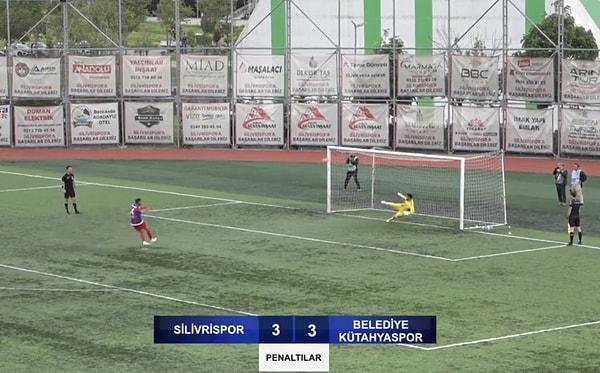 Silivrispor'da forma giyen Ramazan Kallıoğlu'nun direkten dönen penaltısı tartışma konusu oldu.