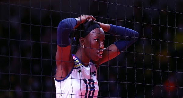 Daha önce ülkemizde Vakıfbank forması da giyen Vero Volley Milano'nun yıldız voleybolcusu Paola Egonu'nu karşılaşmada küfürlü sözler sarf ettiği ortaya çıktı.