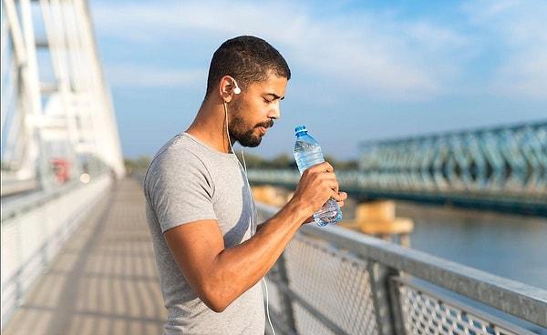 However, another study in 2018 by Trusted Source did not provide evidence that increased water intake had any effect on body weight in overweight or obese adolescents.