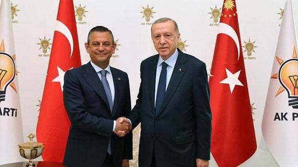 Özgür Özel ile Recep Tayyip Erdoğan, AK Parti Genel Merkezi’nde görüşme gerçekleştirmişti.