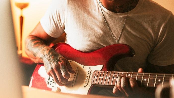 Siz de Bir Rock Yıldızı Olabilirsiniz: Elektro Gitar Hakkında Her Şeyi Anlatıyoruz!