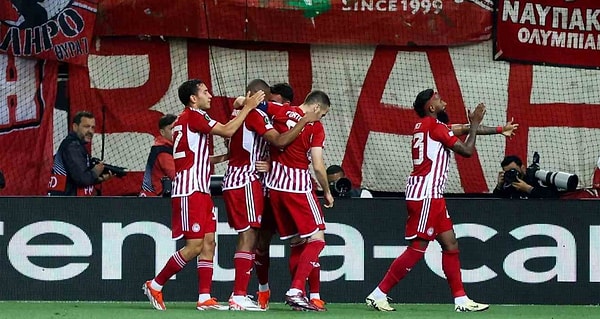 UEFA Konferans Ligi Yarı Final rövanşında Olympikos, Aston Villa'yı konuk etti. Ev sahibi, İngiliz rakibini 2-0'la geçti.