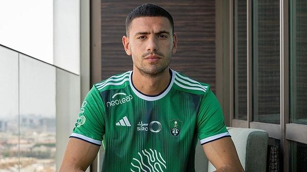 2023 -2024 sezonun başında Suudi Arabistan ekibi Al Ahli'ye transfer olan 26 yaşındaki futbolcu, Fenerbahçe'deki günlerini anlattı.