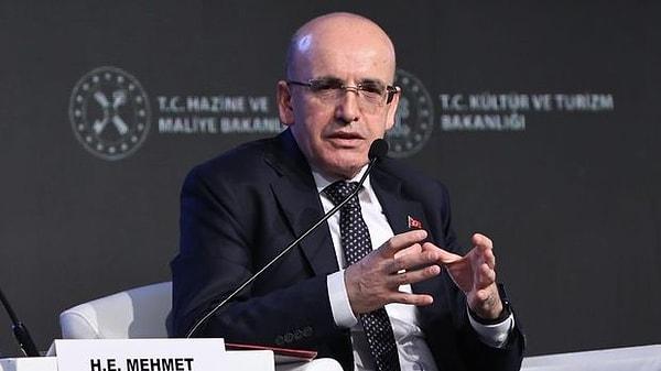 Cevdet yılmaz sonrası söz alan Bakan Mehmet Şimşek, "Önceliğimiz enflasyonu tek haneye düşürmek" şeklinde başladığı konuşmasında, para politikasına da vurgu yaparak gerekenin yapıldığını belirtti.