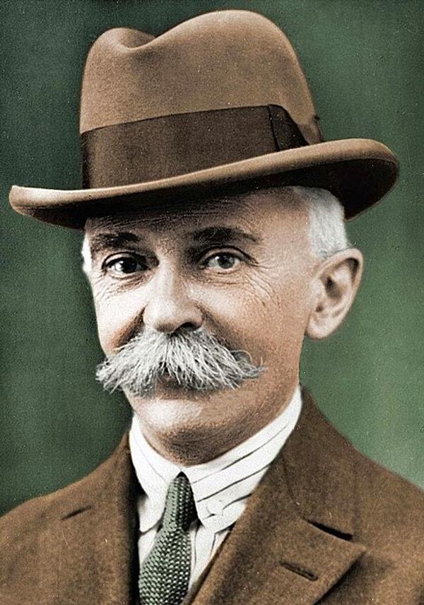 2. Pierre de Coubertin