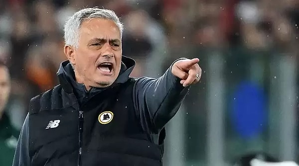 Aziz Yıldırım yaptığı açıklamada Jose Mourinho ile anlaştığını duyurdu: