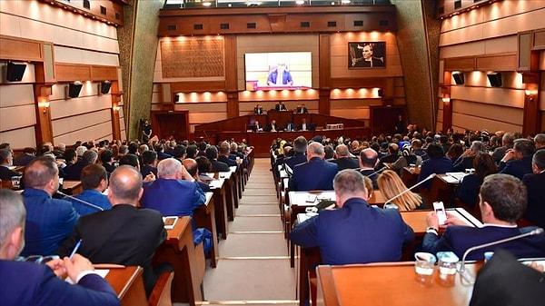 İstanbul Büyükşehir Belediyesi (İBB) mayıs ayı olağan meclis toplantısı ikinci oturumu Saraçhane'deki İBB Merkez Binası'nda gerçekleşti.