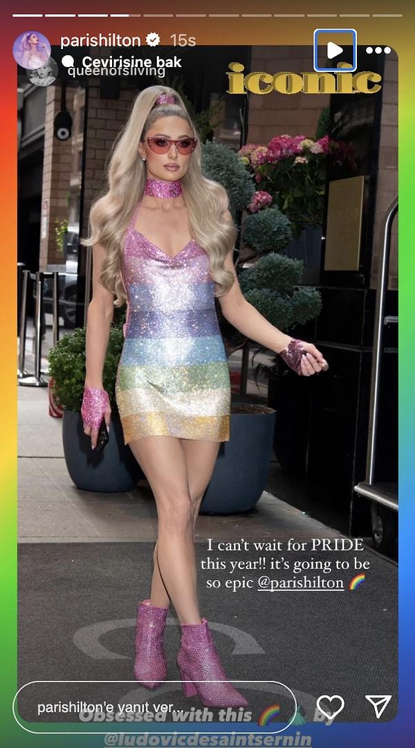 Paris Hilton ikonik kıyafetini andı.