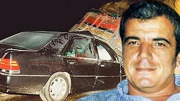 Çatlı 1996 yılında Susurluk Kazası'nda hayatını kaybetmişti. Bu sıradan bir trafik kazası değildi. Çünkü aynı araçta manken Gonca Us, İstanbul eski emniyet müdür yardımcısı Hüseyin Kocadağ ve DYP vekili Sedat Bucak da yer alıyordu. Araçtakilerden sadece Sedat Bucak kurtarılabildi.