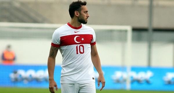 30 yaşındaki futbolcu, Galatasaraylı olduğunu da itiraf etti.