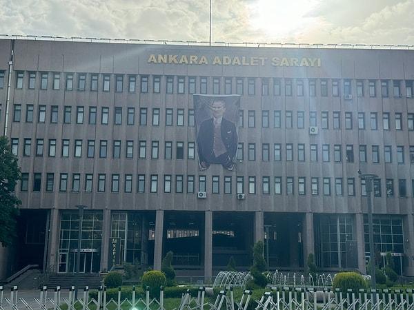 Sağlık kontrolünün ardından Ankara Adliyesi'ne getirilen şüpheliler, soruşturmayı yürüten cumhuriyet savcısına ifade verdi.