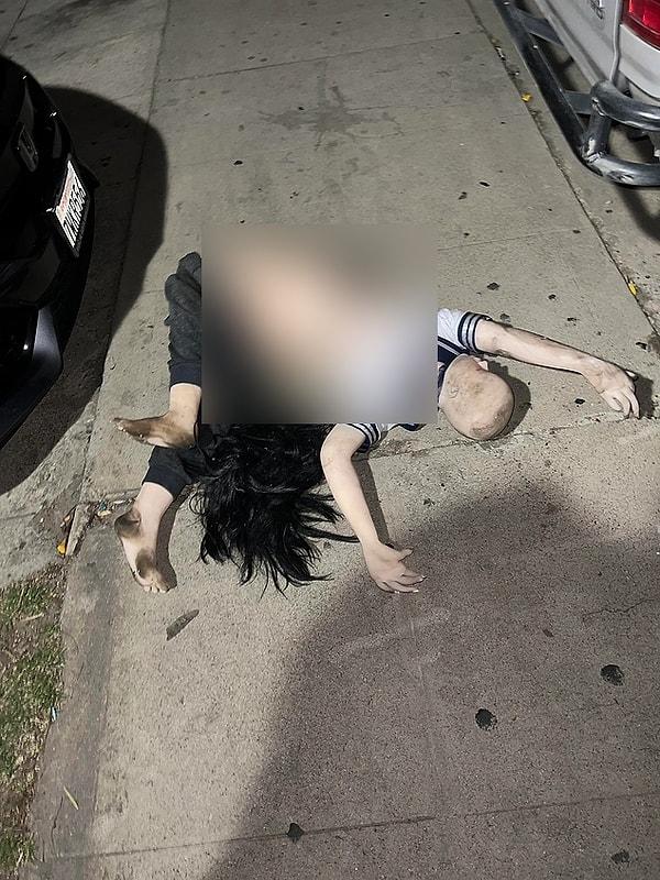 Bir Twitter (X) kullanıcısı, yolda arabayla giderken çarptığı şişme bebeğin fotoğrafını paylaşarak dehşete düştüğünü dile getirdi.