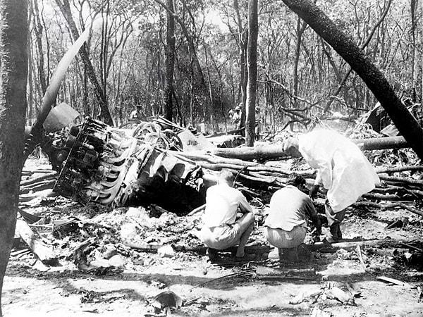 18 Eylül 1961'de Kongo'da barış için arabuluculuk yapmak üzere görevde olan dönemin Birleşmiş Milletler (BM) Genel Sekreteri Dag Hammarskjold'un uçağı bugünkü Zambia'da düştü. Kazada Hammarskjold dahil 16 kişi öldü.