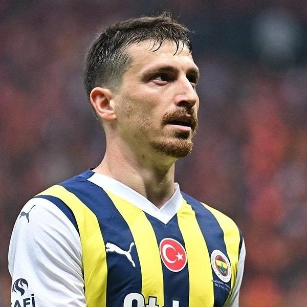 Diğer iki ismin ise Fenerbahçeli futbolcular Mert Hakan Yandaş ile Bright Osayi-Samuel olduğu öğrenildi.