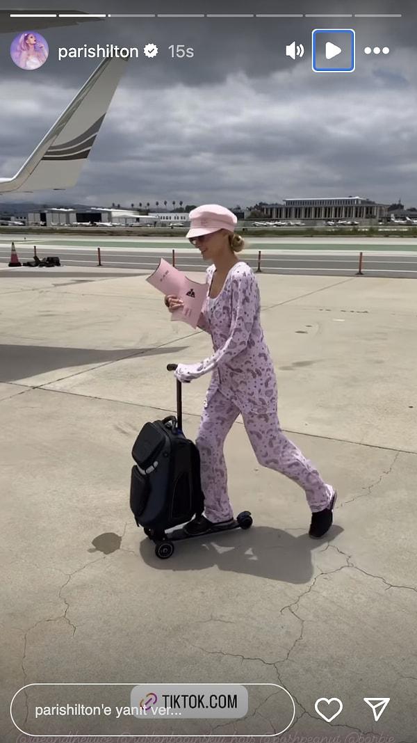 Paris Hilton pijamalarıyla özel jetine bindi.