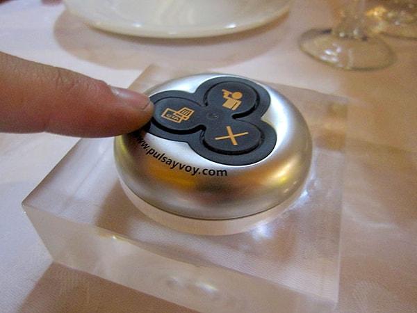 10. "Japonya'da restoranlarda servis talep etmek için küçük bir buton var. Böylece siz rahatsız edilmeden siparişinize karar verdiğinde iletebiliyorsunuz."