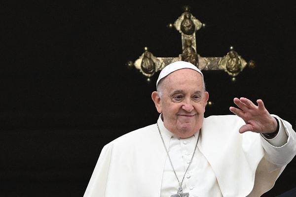 Sızıntının gündem olmasının ardından Papa Francis, kaba ifade nedeniyle özür diledi.
