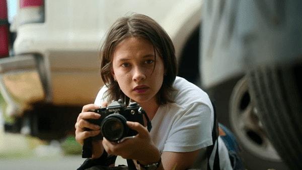 Alex Garland'ın yönettiği A24 filmi İç Savaş (Civil War) ve Sofia Coppola imzalı Priscilla'da rol alan Cailee Spaeny'i de yine bu filmde ekranlarda göreceğiz.