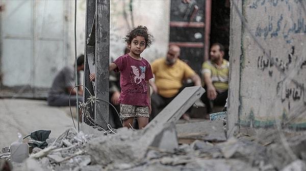 Refah'a yapılan bu saldırının ardından masum sivil ve çocukların ölümü tüm dünyayı etkisi altına alırken, NOW ekranlarında yayınlanan Şahane Hayatım dizisi de bu duruma sessiz kalmadı.