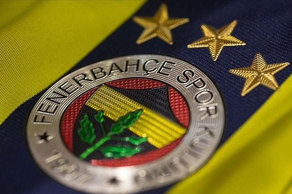 Fenerbahçe'nin 8-9 tarihinde yapılacak Olağan Seçimli Genel Kurul Toplantısı öncesinde başkan adayları Aziz Yıldırım ve Ali Koç'tan flaş hamleler geldi.
