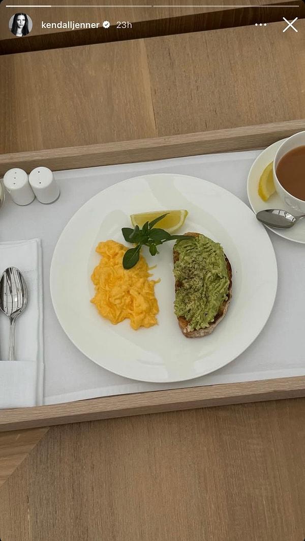 Kendall Jenner kuş yemi boyutundaki kahvaltısını paylaştı.