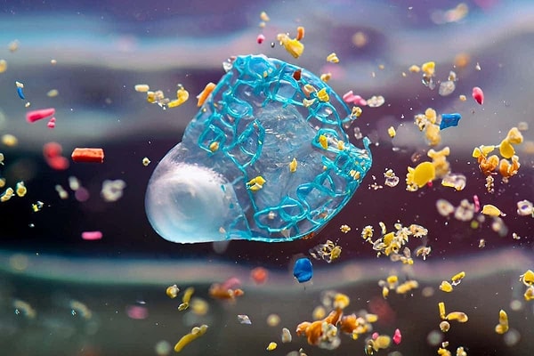 Microplastics are plastic particles smaller than 5 millimeters.