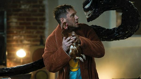Tom Hardy serinin bu filminde de uzaylı bir ortakyaşamla bağ kurarak Venom'a dönüşen gazeteci Eddie Brock karakterine hayat veriyor. Filmde Tom Hardy'ye Chiwetel Ejiofor ve Juno Temple eşlik ediyor.