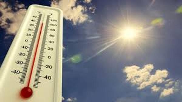 İstanbul’da uzun yıllar haziran ayı en yüksek sıcaklıklar ortalamasının 26,9 derece olduğunu aktaran Toros, “4 Haziran’da ise İstanbul’da daha haziran ayının başında olmamıza rağmen sıcaklık yaklaşık 32 derece olarak kayıtlara geçti.” dedi.