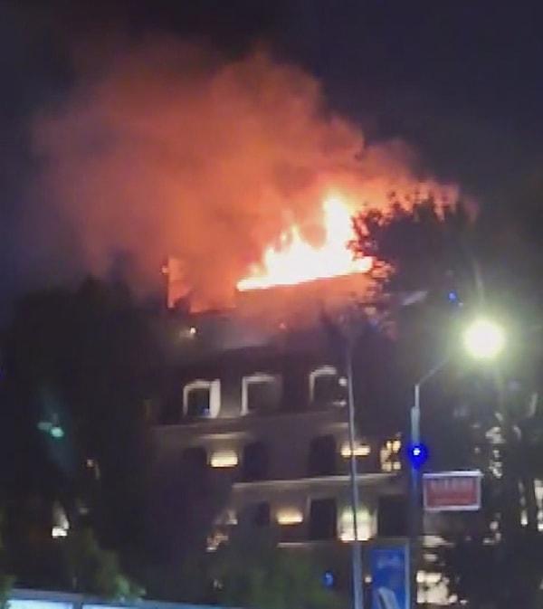 İstanbul’un Kadıköy ilçesinde Kalamış mevkiinde bulunan lüks otelde yangın çıktı.