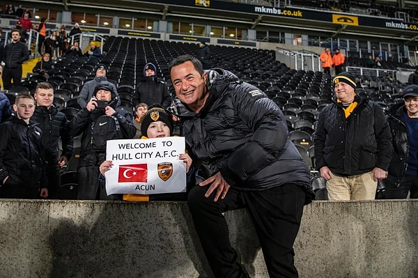 2022 yılında İngiltere Championship takımlarından Hull City'i satın alarak futbol dünyasına adım atan Acun Ilıcalı, geçtiğimiz günlerde de Slovenya Ligi'nden Maribor'u satın aldığını duyurmuştu.