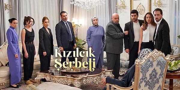 Cuma akşamlarının vazgeçilmez dizisi Kızılcık Şerbeti geçtiğimiz bölümde sezon finali yaptı. Son sahnede Ünal ailesinin yaşadığı kaos çok konuşuldu.