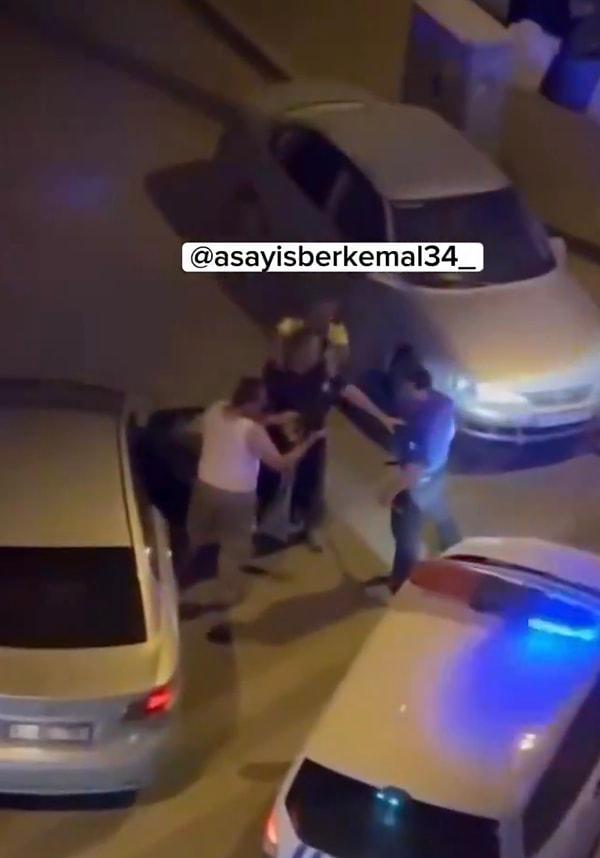 Olay Çan ilçesinin Hacı İbrahim Bodur Caddesi’nde gece saatlerinde meydana geldi. Polisin dur ihtarı vermesinin sebebi sürücünün birkaç araya çarpıp kaçmasıydı.
