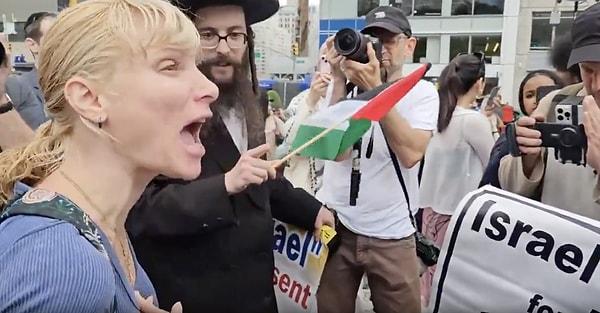 Siyonist Yahudi bir kadının şok içinde "Siz nasıl Yahudisiniz! Siz canavarsınız! Yahudileri utandırıyorsunuz" diye adeta kendinden geçerek bağırdığı anlar sosyal medyada ufak çaplı bir infial yarattı.