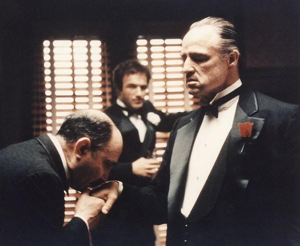 1. Klasik bir filme başlayalım mı? Sence Godfather hangi sene vizyona girdi?