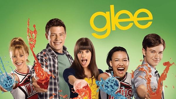 10. Glee (2009 - 2015)